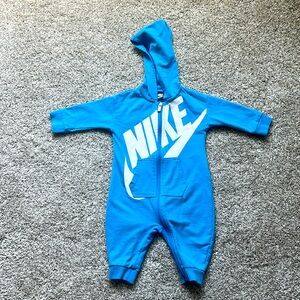 Nike One Piece Zip Up outfit